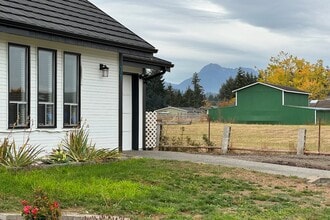 71 W Loma Vista Rd in Sequim, WA - Building Photo - Building Photo