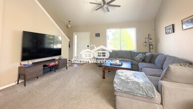 6289 N Fundy St in Aurora, CO - Foto de edificio - Building Photo