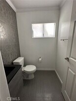 11438 Moorpark St in Los Angeles, CA - Building Photo