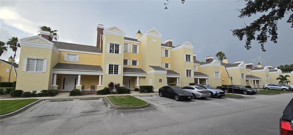 1310 Seven Eagles Ct in Kissimmee, FL - Building Photo