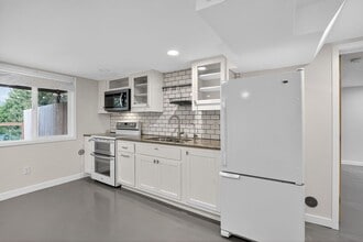 5614 35th Ave E in Tacoma, WA - Building Photo - Building Photo