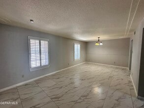 10838 Valle Grande Ct in El Paso, TX - Building Photo - Building Photo