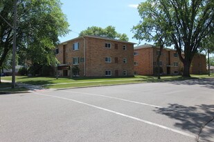 The Property Shop in Moorhead, MN - Building Photo