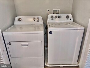 5334 Cedar Ave in Philadelphia, PA - Building Photo - Building Photo