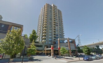 4118 Dawson St in Burnaby, BC - Building Photo