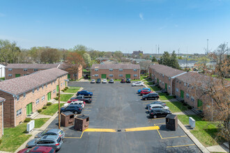 Elaine Park Drive in Columbus, OH - Foto de edificio - Building Photo
