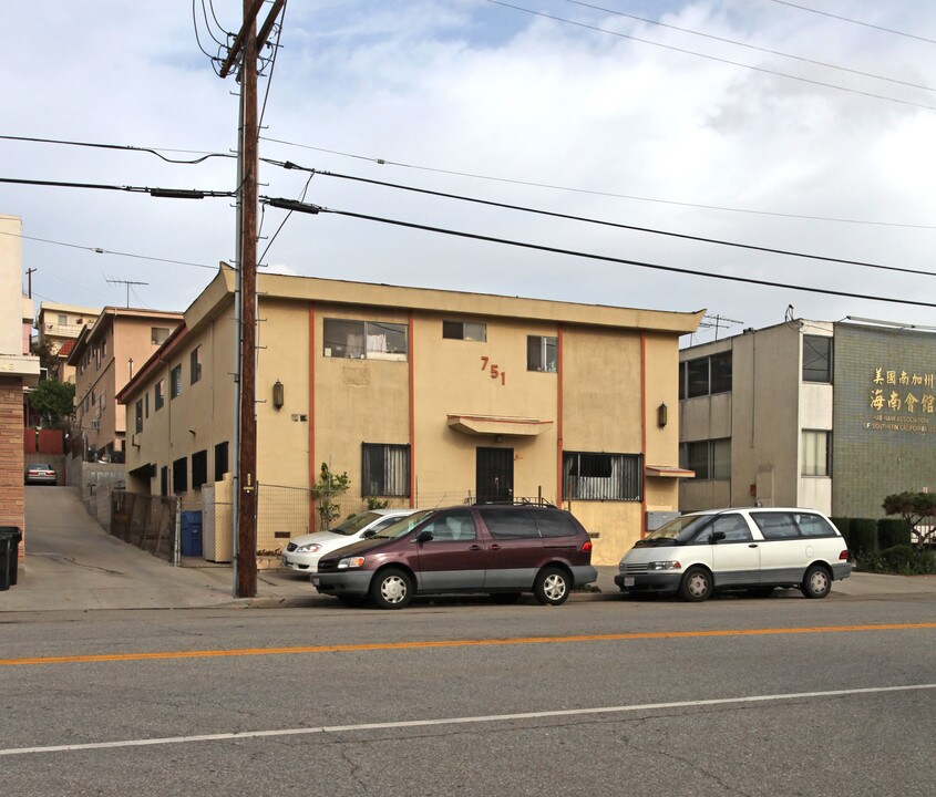 751 Yale St in Los Angeles, CA - Building Photo