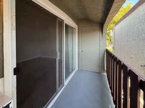 Villa Monterey Apartments in Pittsburg, CA - Building Photo - Interior Photo