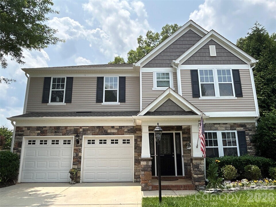 4406 Overbecks Ln in Waxhaw, NC - Building Photo