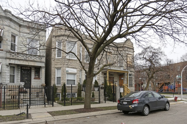 1500 S Trumbull Ave in Chicago, IL - Building Photo - Building Photo
