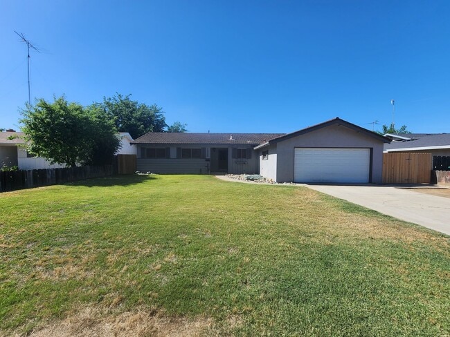 property at 1528 Lucerne Ave
