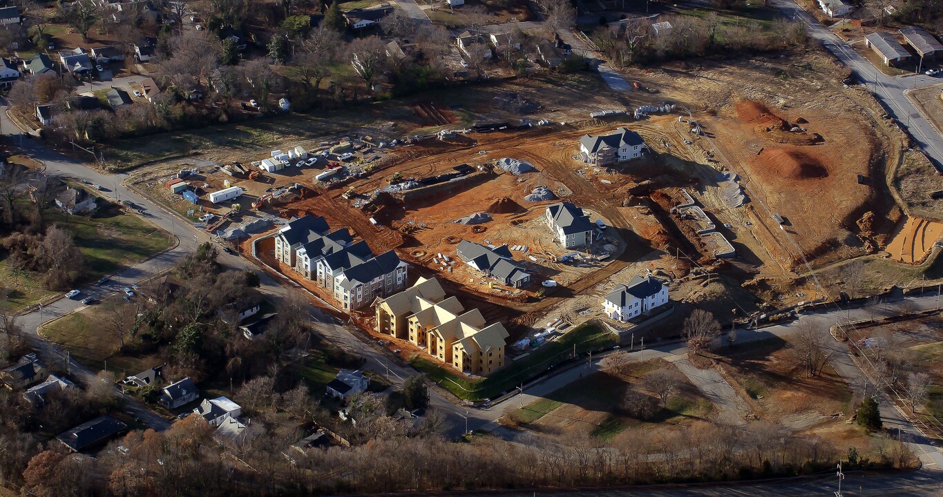 Legacy Ridge in High Point, NC - Building Photo