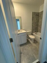 2451 Skyline Lp in Kissimmee, FL - Building Photo - Building Photo