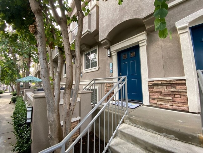 property at 1043 Loretta Ln