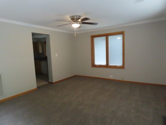 13615 Central Park Ave in Robbins, IL - Building Photo - Building Photo