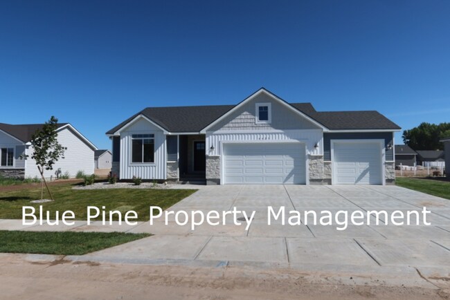 property at 4423 E Arcadia Ave
