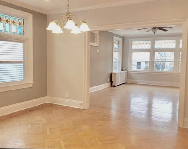 43 W 41st St, Unit #2 in Bayonne, NJ - Foto de edificio - Building Photo