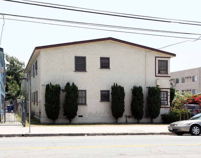 4634 York Blvd in Los Angeles, CA - Building Photo - Building Photo