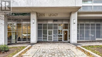 2035 Sheppard Ave E in Toronto, ON - Building Photo