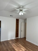 326 Elm Dr in McQueeney, TX - Building Photo - Building Photo