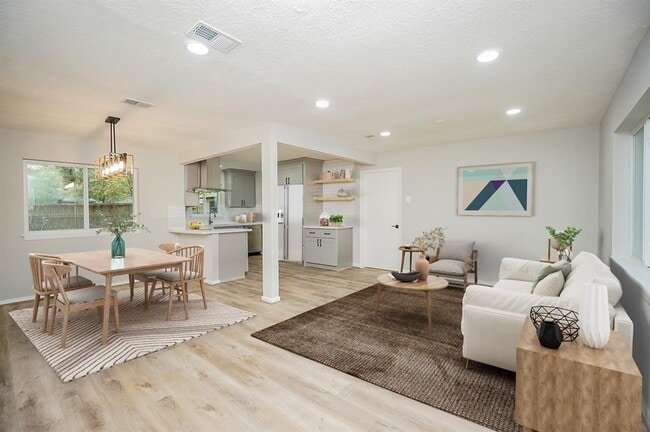 property at 1941 Heights Dr