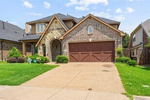 1204 E Shawnee Dr in Savannah, TX - Building Photo
