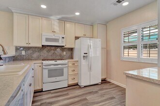 67278 S Chimayo Dr in Cathedral City, CA - Building Photo - Building Photo