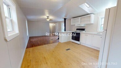 43 Sweet Fern Dr in Greenbush, ME - Foto de edificio - Building Photo