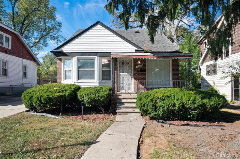 14301 Freeland St in Detroit, MI - Foto de edificio