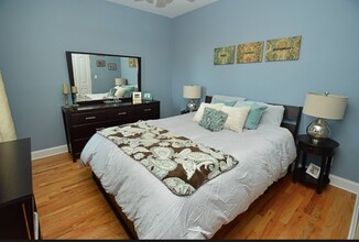 3740 N Wilton Ave, Unit 4 in Chicago, IL - Foto de edificio - Building Photo