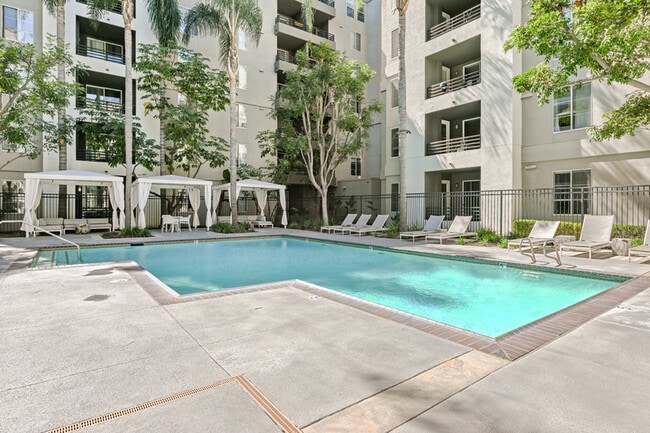 Anara Santa Monica in Santa Monica, CA - Building Photo - Building Photo