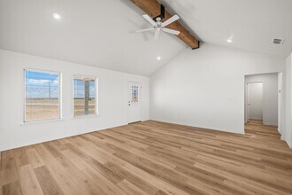 307 North F M 789 in Slaton, TX - Building Photo - Building Photo