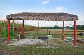 3640 SW 22nd St in Miami, FL - Building Photo - Building Photo