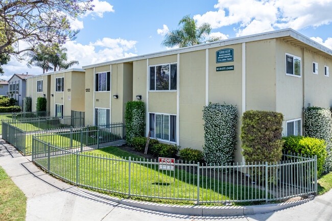 Borchard Apartments