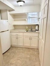 2 Rockland Cir in Hull, MA - Building Photo - Building Photo