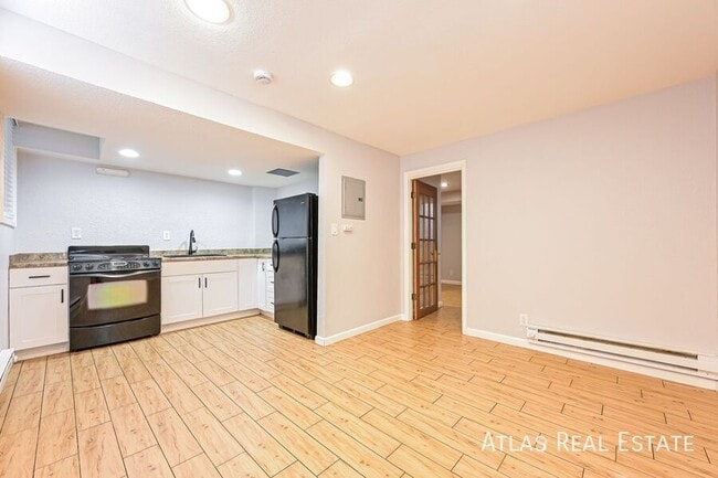 property at 1857 W Mosier Pl
