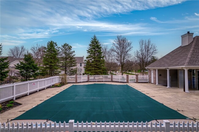 property at 2547 Wyndgate Ct