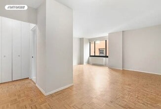 200 Rector Pl in New York, NY - Foto de edificio - Building Photo