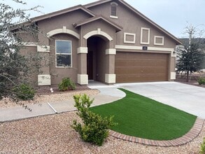 11470 Park Ln in Socorro, TX - Building Photo - Building Photo