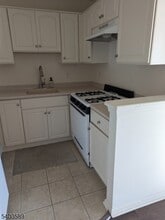 382 County Rte 518 in Skillman, NJ - Building Photo - Building Photo