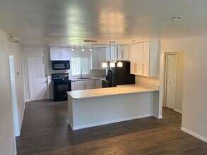 5210 Sunrise Blvd in Orlando, FL - Building Photo - Building Photo