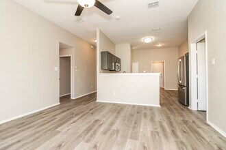 1024 Stockton Dr in Burleson, TX - Building Photo - Building Photo