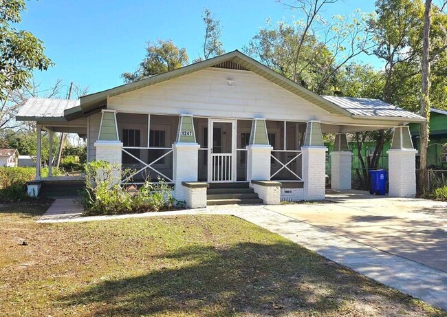 1247 Parkhurst Ave in Lakeland, FL - Building Photo - Building Photo