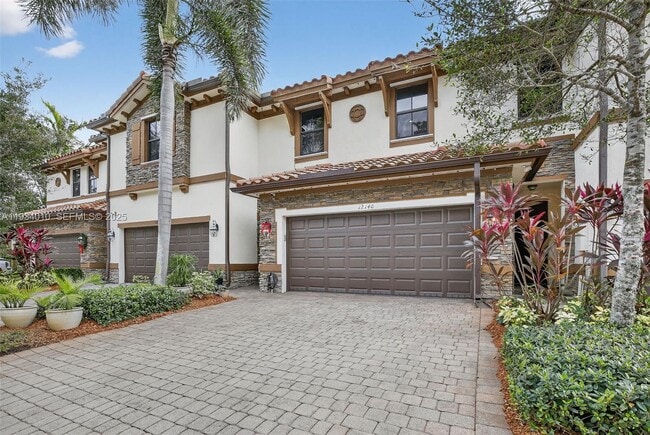 12140 Village Pl in Davie, FL - Building Photo - Building Photo