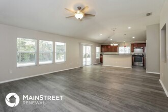 3819 Ellaville Ct in Jacksonville, FL - Foto de edificio - Building Photo