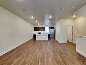 6014 W Copper Hawk Dr in South Jordan, UT - Building Photo - Building Photo