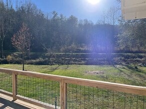 204 Jeff St in Hendersonville, NC - Building Photo - Building Photo