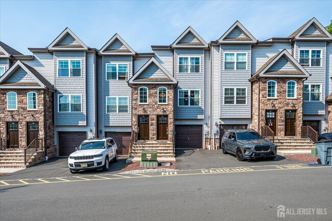 240 Main St in South Amboy, NJ - Building Photo - Building Photo