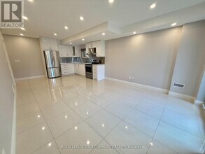 62 Thirtieth St in Toronto, ON - Building Photo - Building Photo