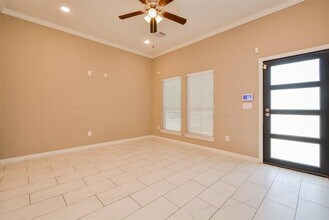 3712 Easy St-Unit -A in Houston, TX - Building Photo - Building Photo
